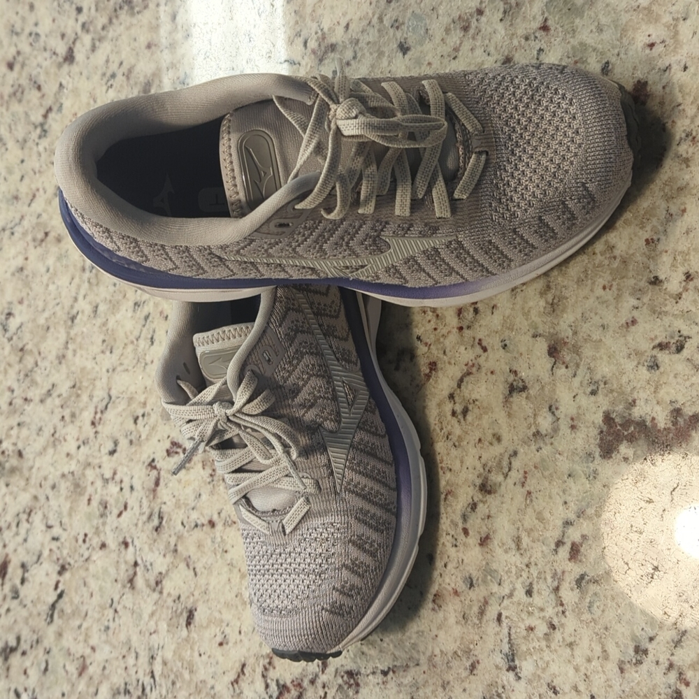 Women's Mizuno Waverider 24 Waveknit Running Shoe
